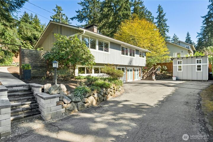 Property Photo: 3016 106th Avenue SE WA 98004