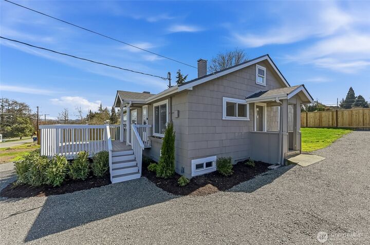Property Photo: 1221 S 101st Street WA 98168