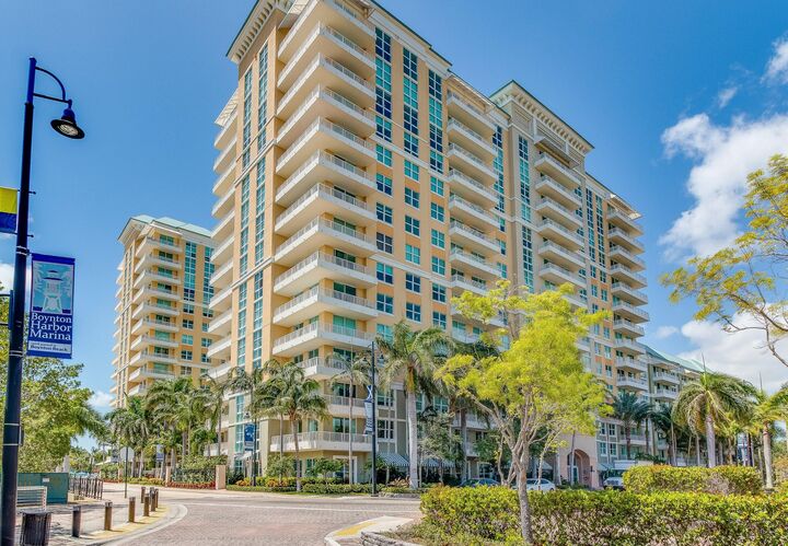 Property Photo:  700 E Boynton Beach Boulevard 803  FL 33435 
