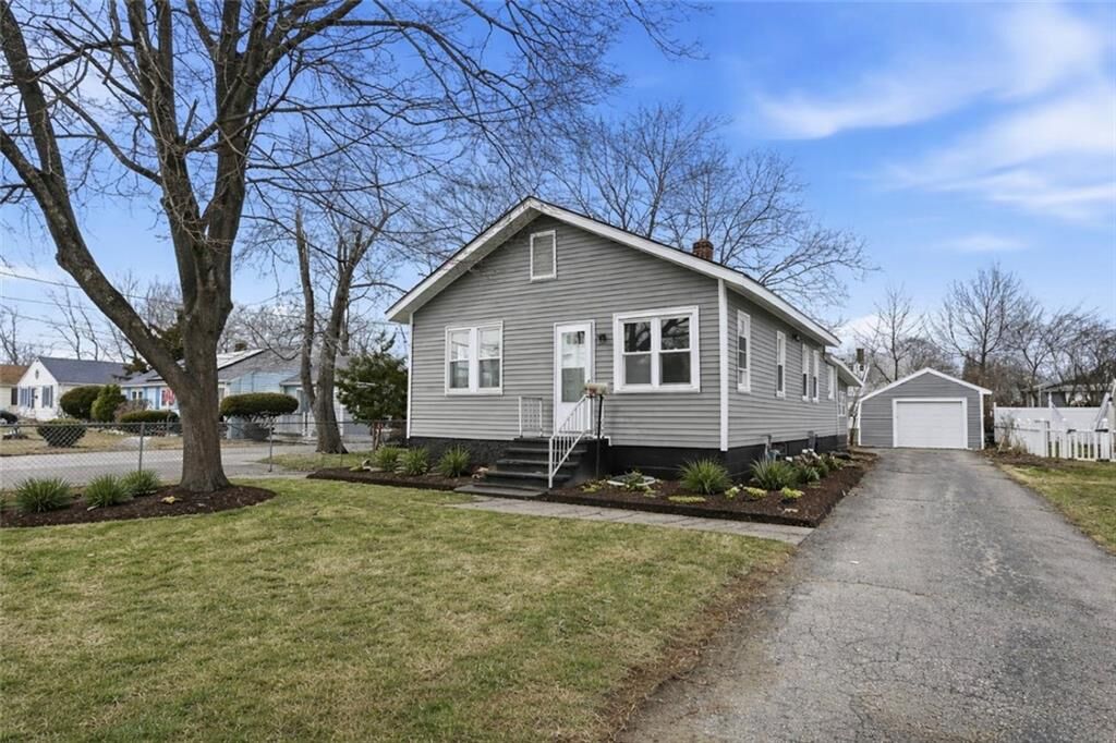 Property Photo:  79 Bellevue Avenue  RI 02888 