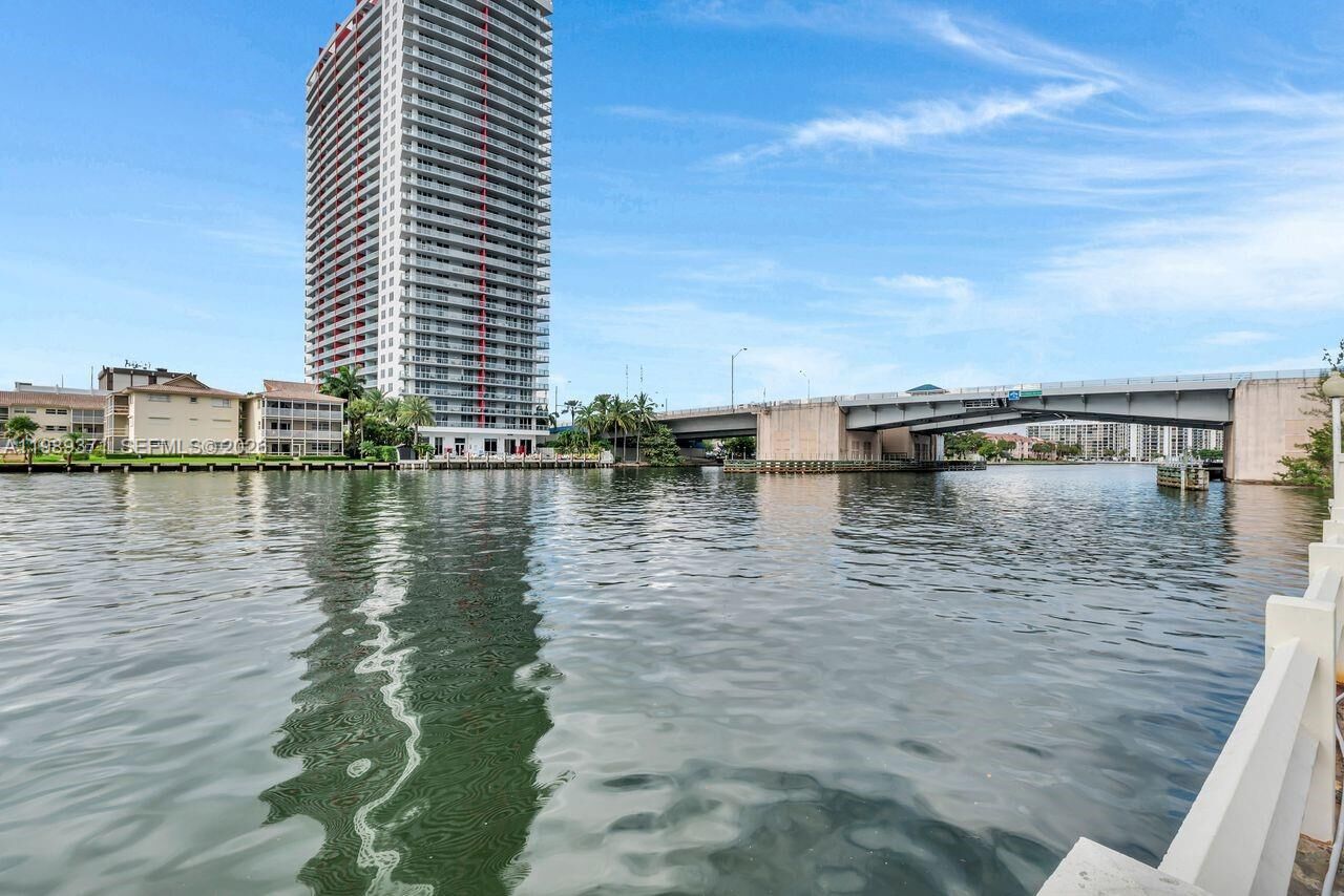 Property Photo:  1825 S Ocean Dr 407  FL 33009 