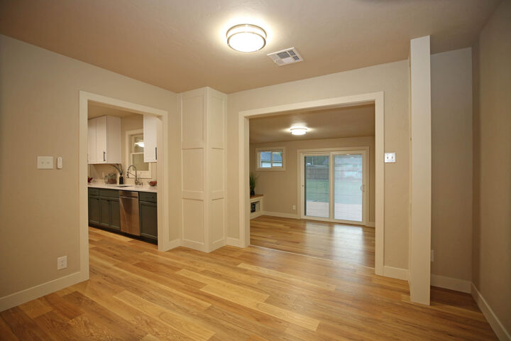 Property Photo: 2910 Anita Street CA 96001