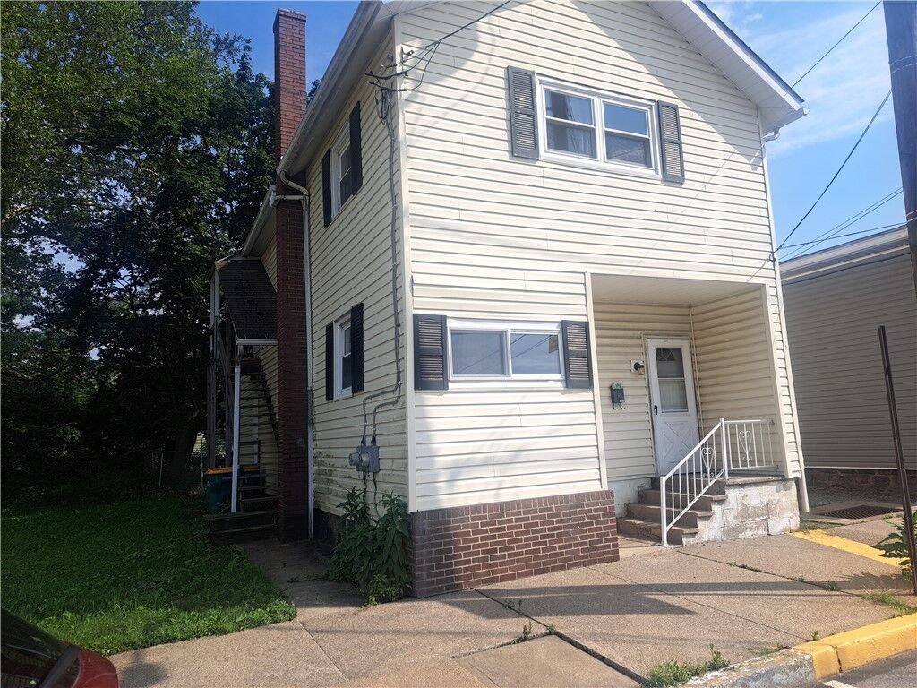 Property Photo:  108 E 1st Ave  PA 15627 