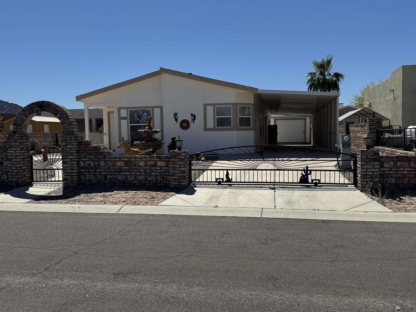 Property Photo: 14803 E 50 Dr AZ 85367