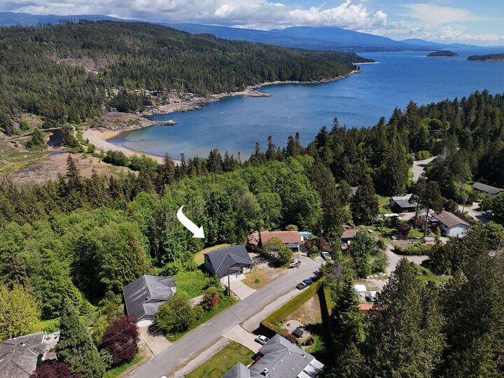 Property Photo: 7808 Eagle Drive BC V7Z 1A3