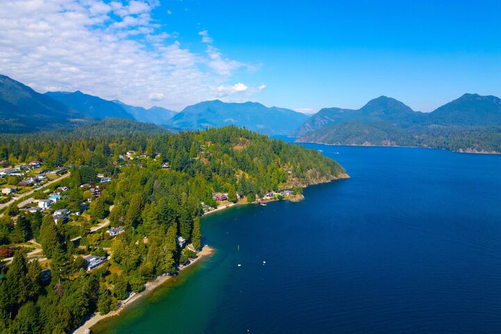 Property Photo: 1504 Tideview Road BC V0N 1V6