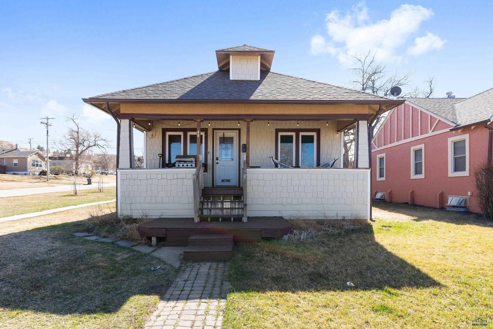 Property Photo: 403 Columbus SD 57701