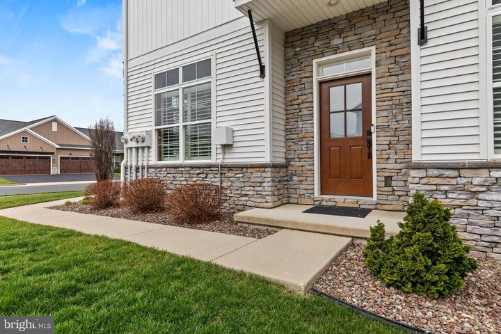 Property Photo:  798 Aurora Drive  PA 17055 