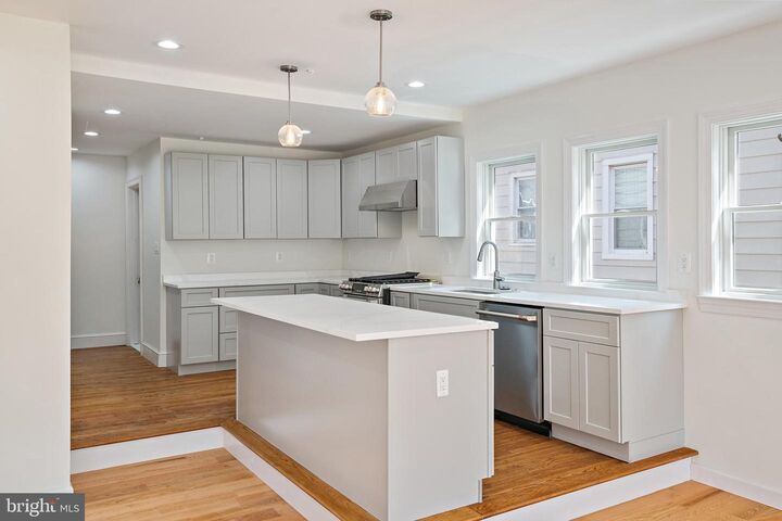 Property Photo:  400 Jefferson Street  MD 21403 