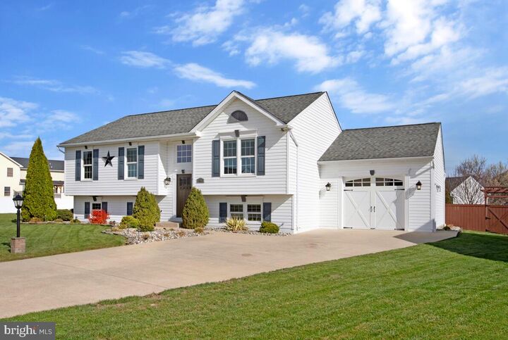 Property Photo:  6 Westview Court  MD 21788 