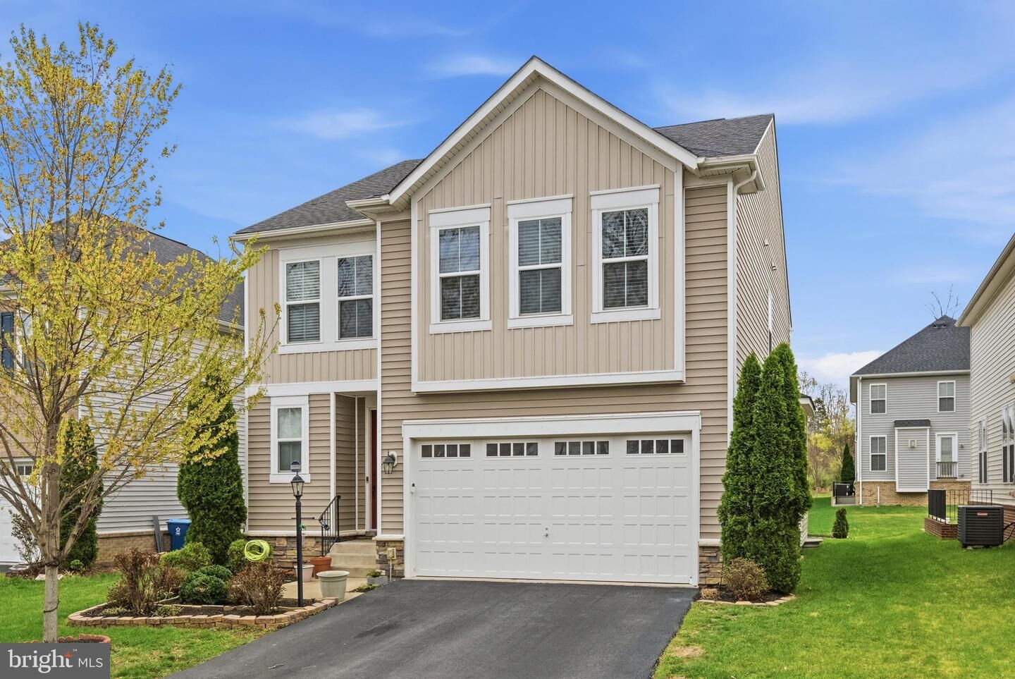 Property Photo:  42029 Spruce Point Court  VA 20148 