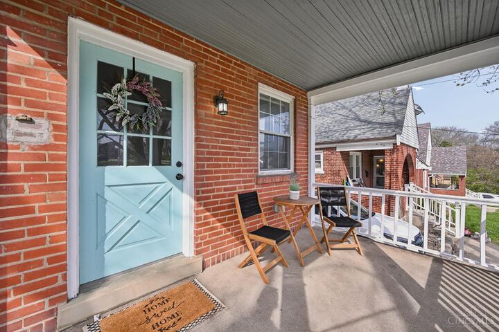 Property Photo: 4052 McFarran Avenue OH 45211