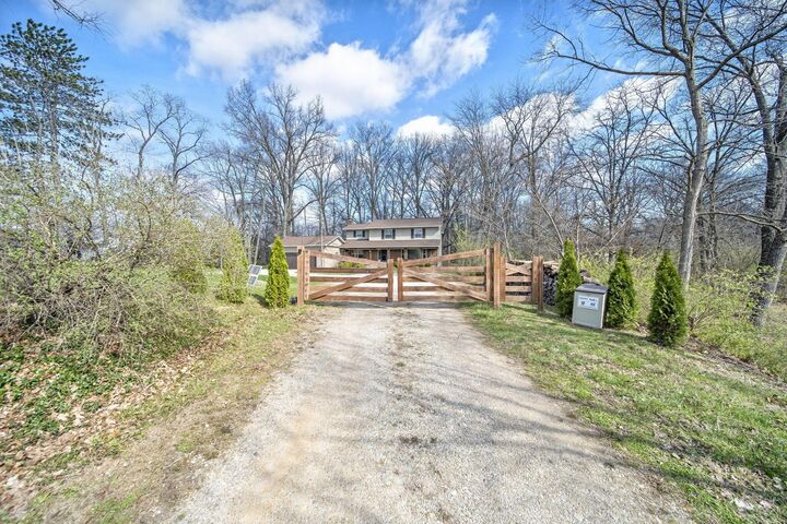 Property Photo:  830 Taylor Road  OH 43230 