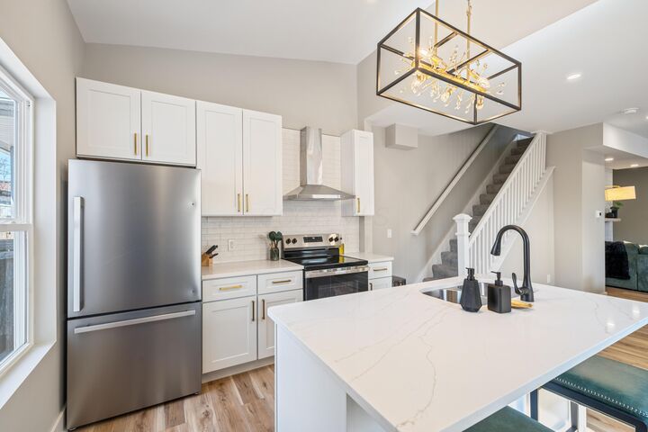 Property Photo: 137 N Yale Avenue OH 43222