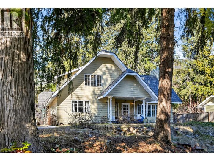 Property Photo: 6119 Pippers Lane BC V1L 6P5