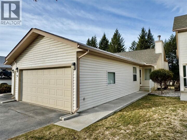 Property Photo: 7559 Columbia Avenue 4 BC V0A 1M0