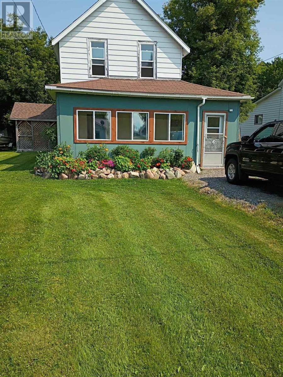 Property Photo: 18 Maple St ON P0R 1L0