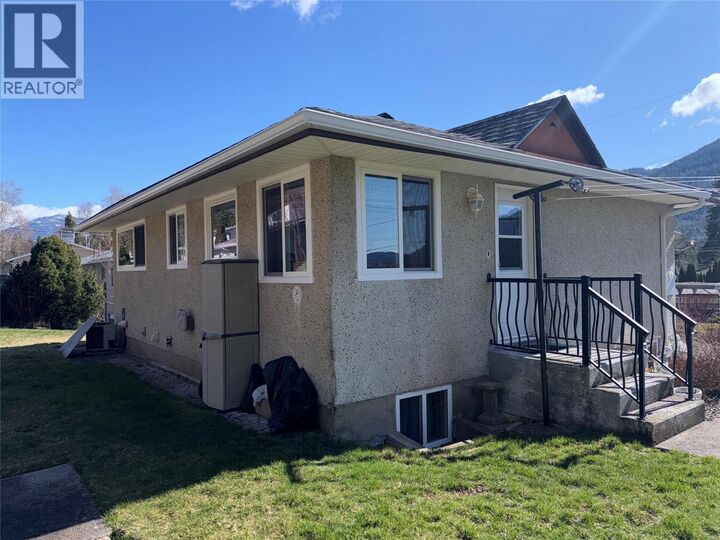 Property Photo:  465 11th Avenue  BC V0G 1P0 