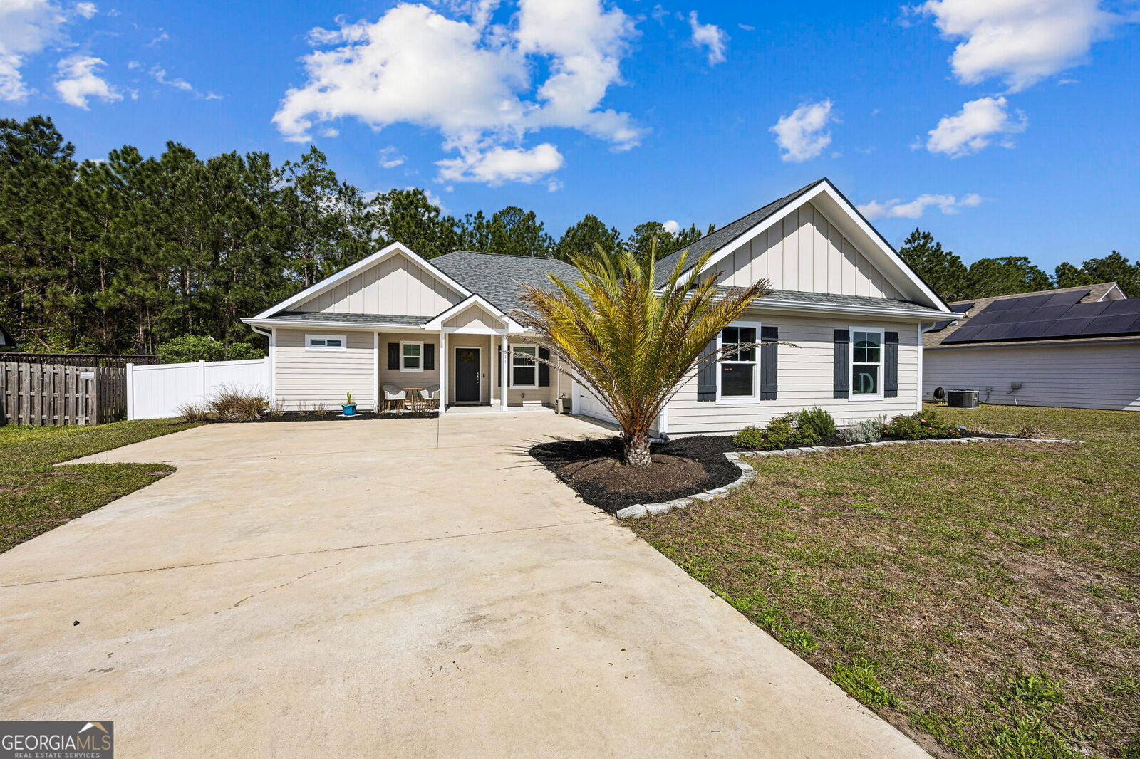 Property Photo:  611 Victorias Circle  GA 31558 