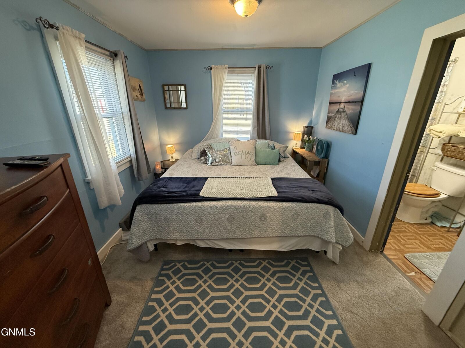 Property Photo:  305 Putnam Street  ND 58575 