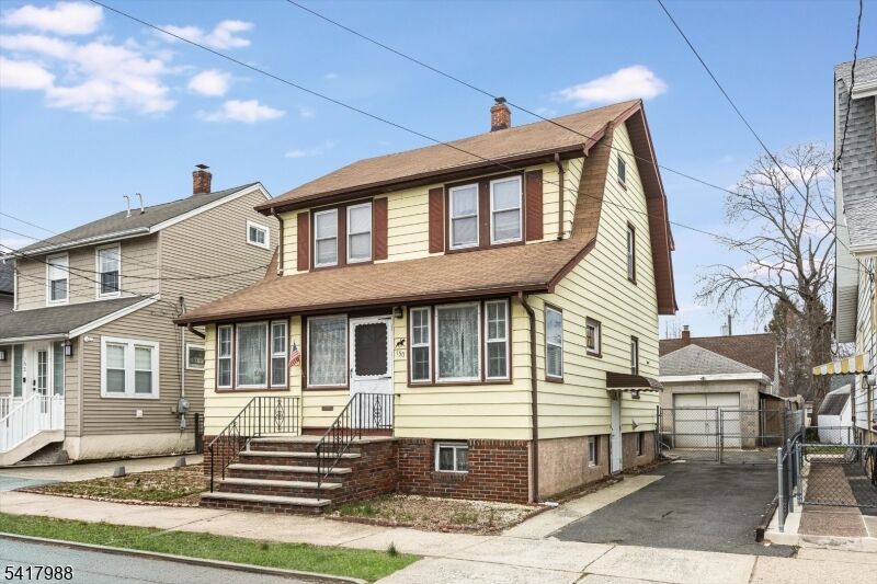 Property Photo:  150 Boyle Ave  NJ 07512 