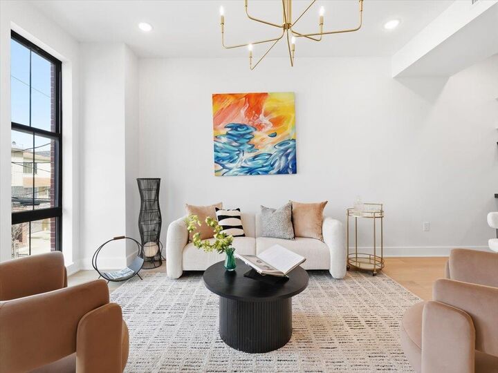 Property Photo:  15 Manhattan Ave 2  NJ 07307 