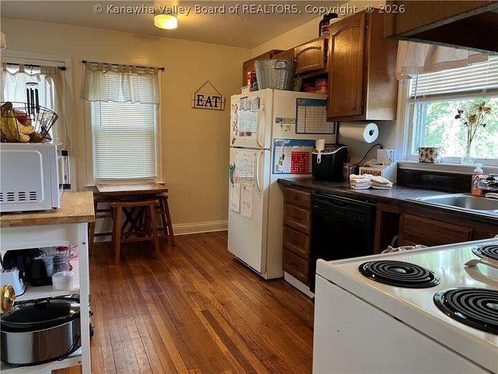 Property Photo:  610 A&D Monroe Street  WV 25302 