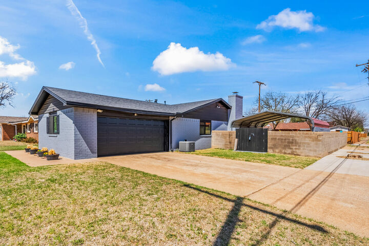 Property Photo:  1500 W Garza Street  TX 79364 