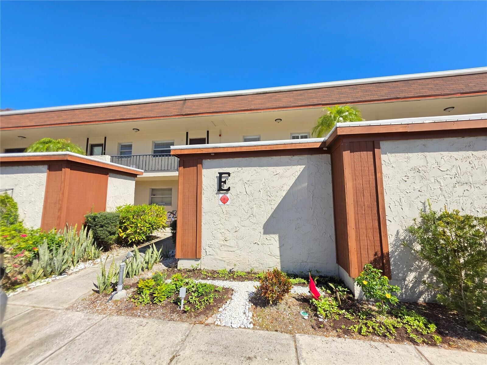 Property Photo:  2750 E Bay Drive 10E  FL 33771 