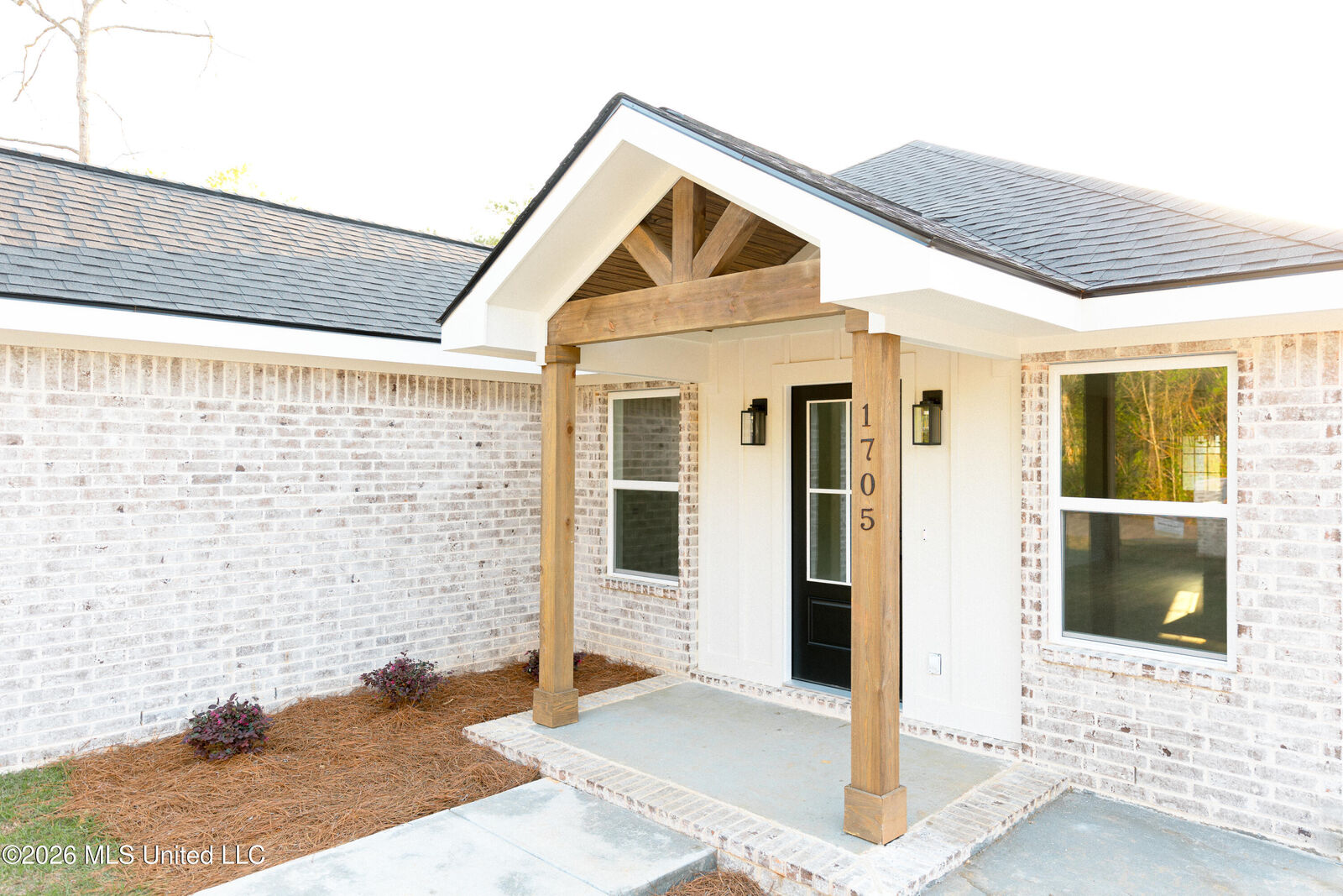 Property Photo:  1728 Barracuda Drive  MS 39553 