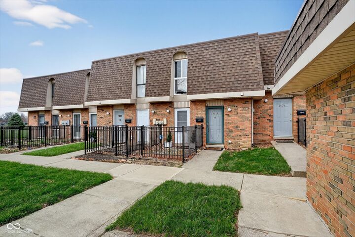 Property Photo:  7472 Countrybrook Drive  IN 46260 