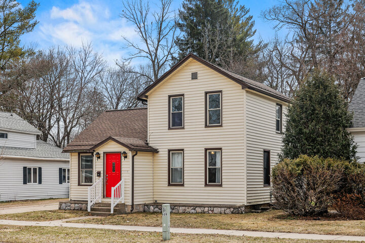Property Photo:  409 Sanborn Avenue  MI 49307 