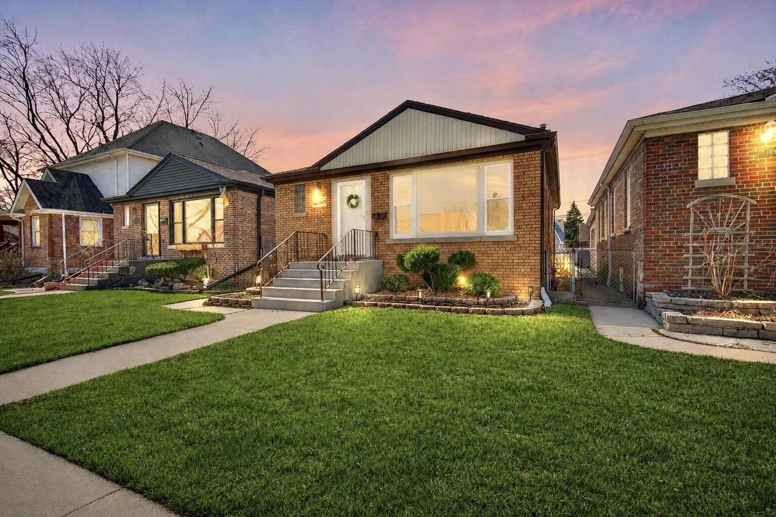 Property Photo:  10552 S Troy Street  IL 60655 