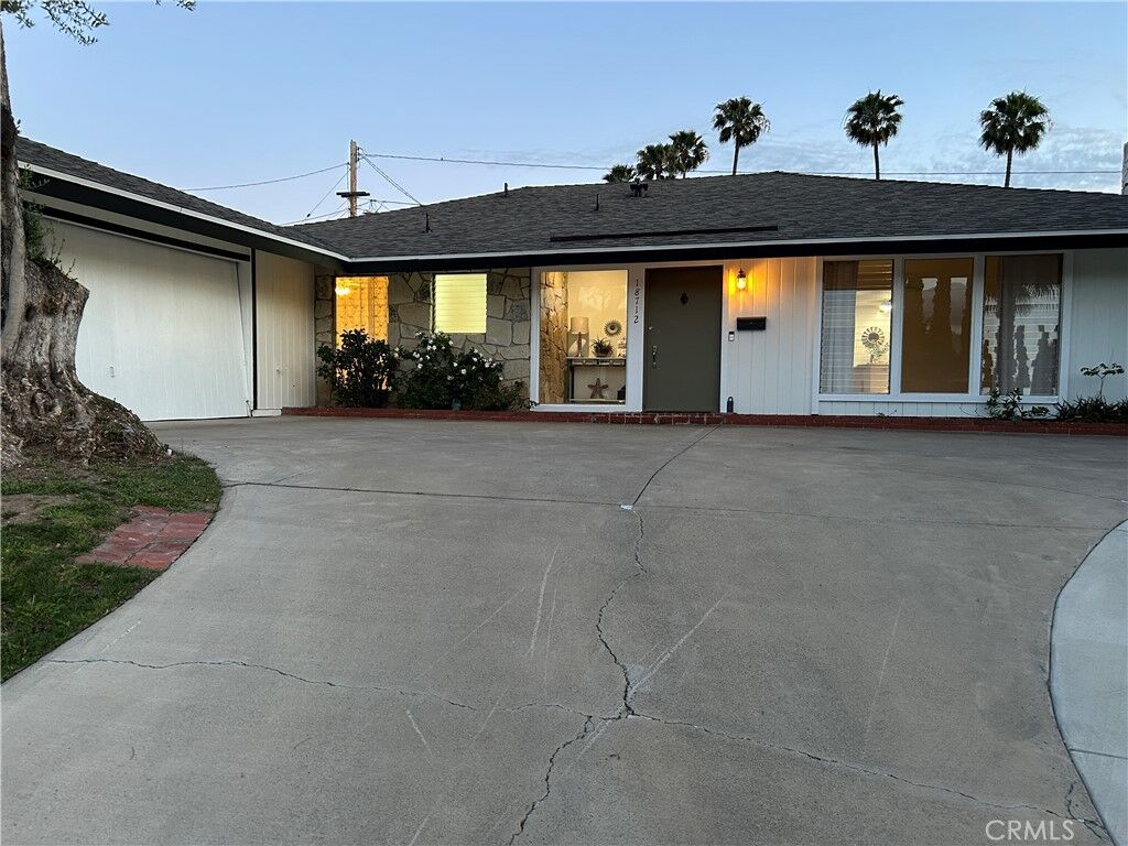Property Photo:  18712 Piper  CA 92886 