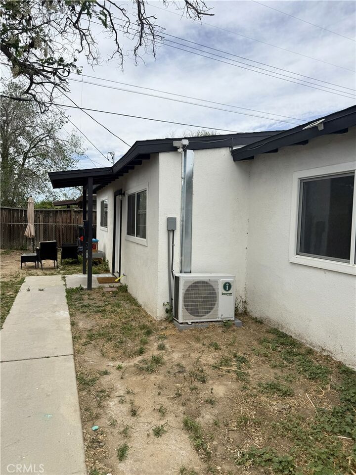 Property Photo:  45445 Cedar Ave.  CA 93534 