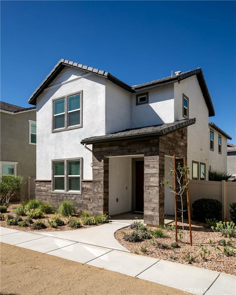 Property Photo:  240 Natural Bridge  CA 93551 