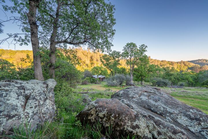Property Photo: 21041 Dalzell Road CA 95977