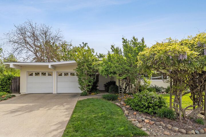 Property Photo:  5720 River Oak Way  CA 95608 