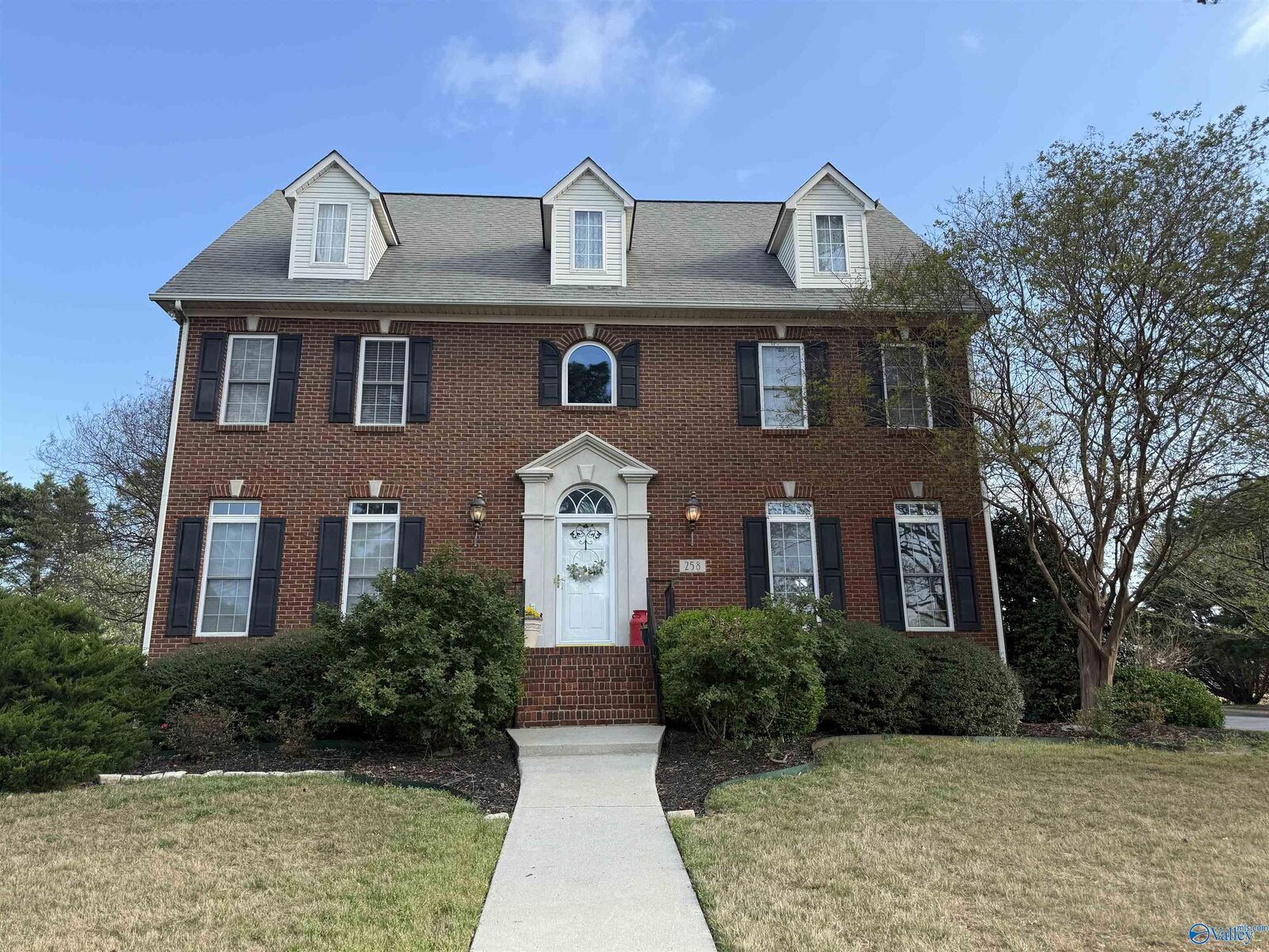 Property Photo: 258 Cheswick Drive AL 35757