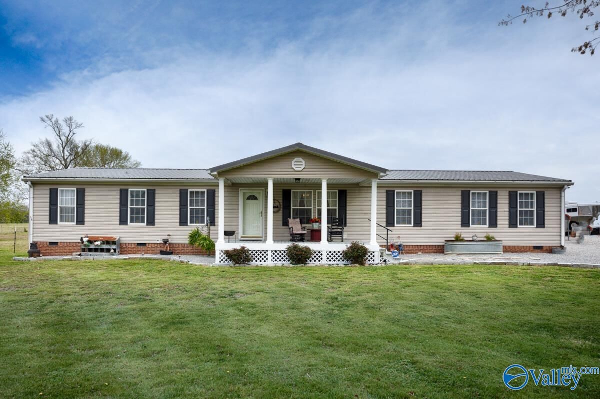 Property Photo: 325 Stevenson Road TN 38449