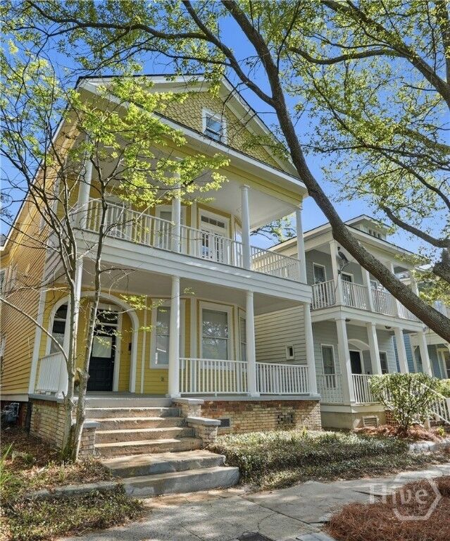 Property Photo:  512 E Duffy Street  GA 31401 