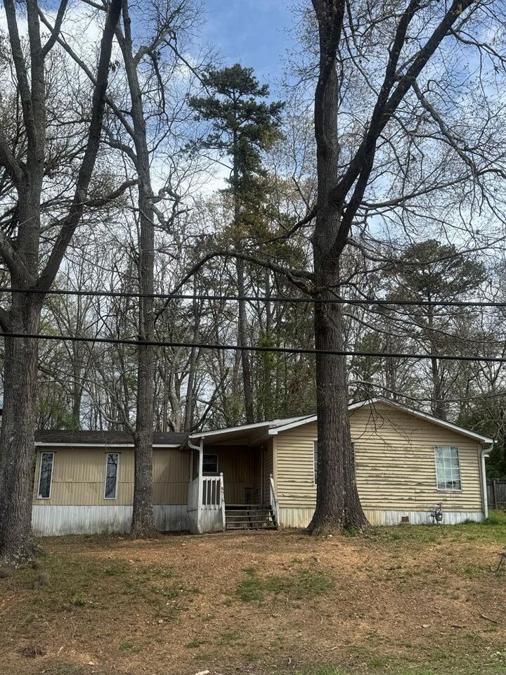 Property Photo:  1573 Ray Mountain Road  GA 30143 