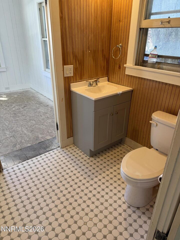 Property Photo: 415 E Lee Street NV 89706