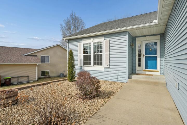 Property Photo:  19771 Calgary Trail  MN 55024 