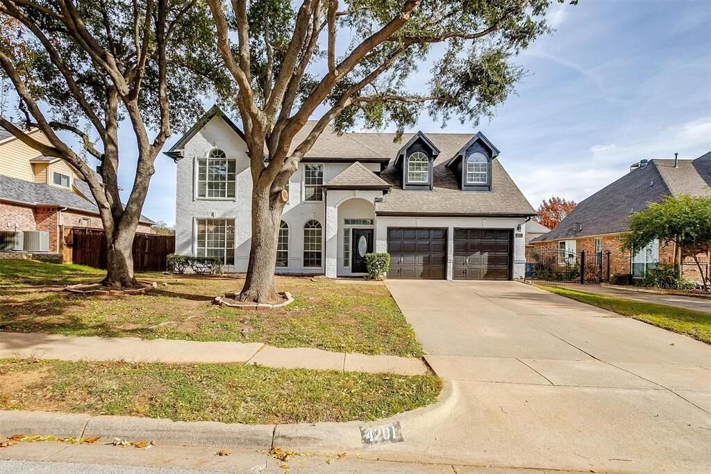 Property Photo:  4201 Fair Oaks Drive  TX 76051 