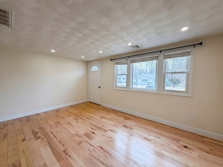 Property Photo:  125 Burnham Rd  MA 01852 
