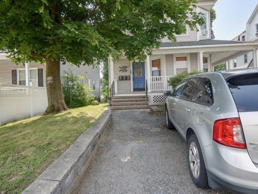 Property Photo:  125 Vernon Street C  MA 01610 