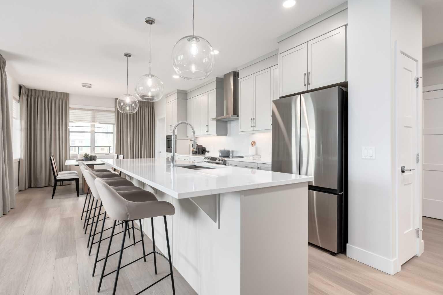 Property Photo: 110 Greenbriar Place NW 1307 AB X0X 0X0
