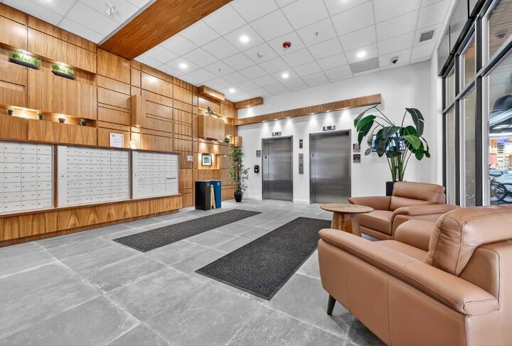 Property Photo:  122 Mahogany Centre SE 407  AB T3M 2Y1 