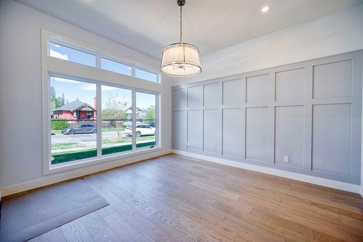 Property Photo: 2008 26A Street SW AB T3E 2C1